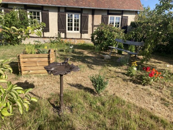 un grand bain d'oiseau en fonte 82 cm – Image 2