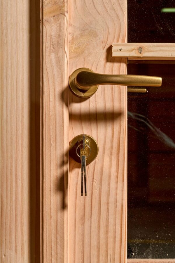 Abri DHA2520.02-En Douglas-Madriers de 28mm-2.50 x 2.00m-5.00m²