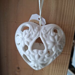 magnifique cœur en porcelaine blanche