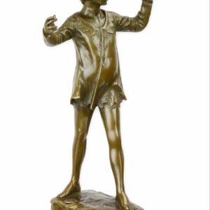 UNE SCULPTURE EN BRONZE DE PETER PAN