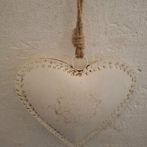 Cœur en metal blanc antique  16 cm -
