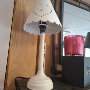 lampes en métal abat-jour métal cœur blanc