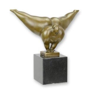 Une SCULPTURE MODERNISTE EN BRONZE REPRÉSENTANT UNE DANSEUSE